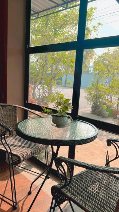 V Tharm Hotel อุดรธานี ภายนอก รูปภาพ