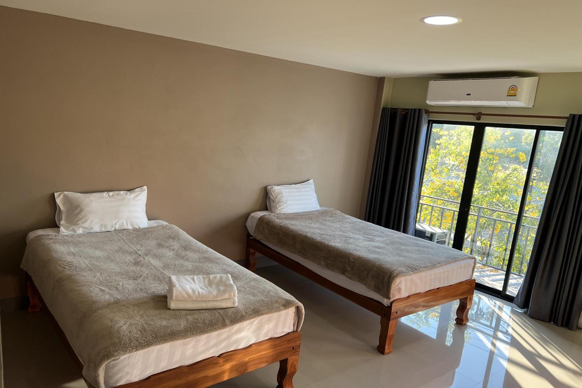 V Tharm Hotel อุดรธานี ภายนอก รูปภาพ