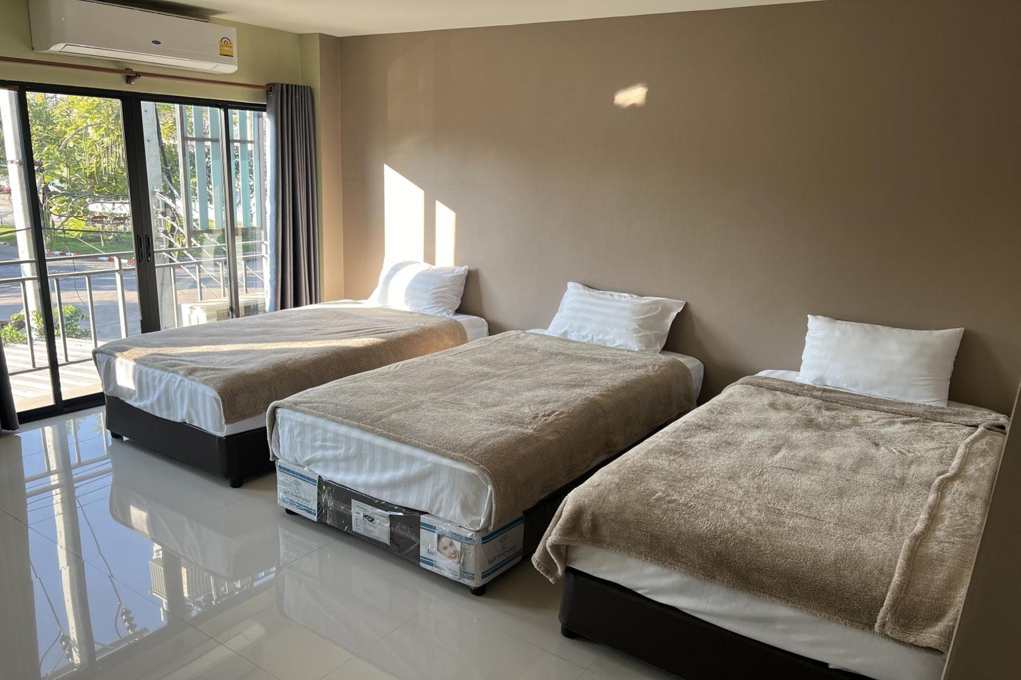 V Tharm Hotel อุดรธานี ภายนอก รูปภาพ