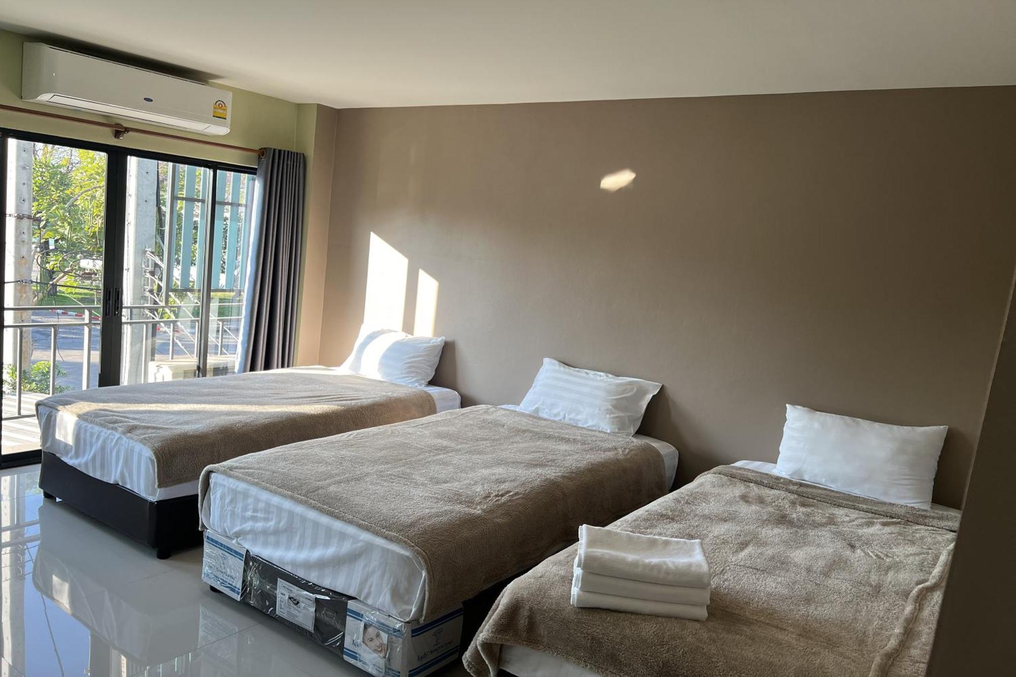 V Tharm Hotel อุดรธานี ภายนอก รูปภาพ