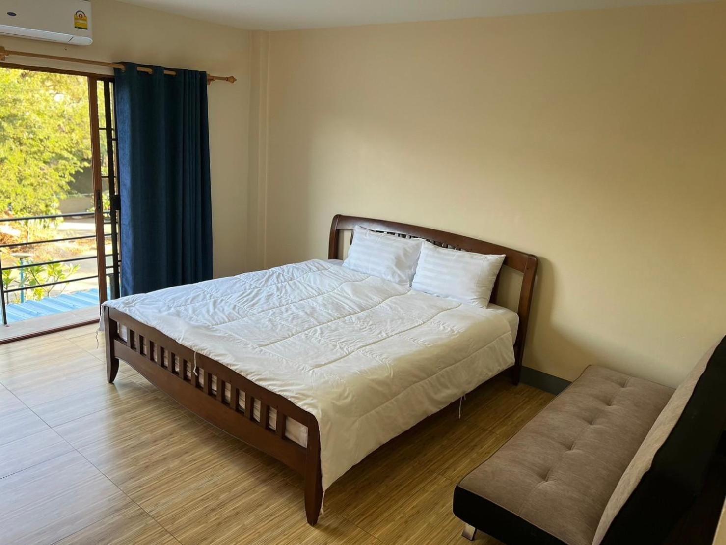 V Tharm Hotel อุดรธานี ภายนอก รูปภาพ